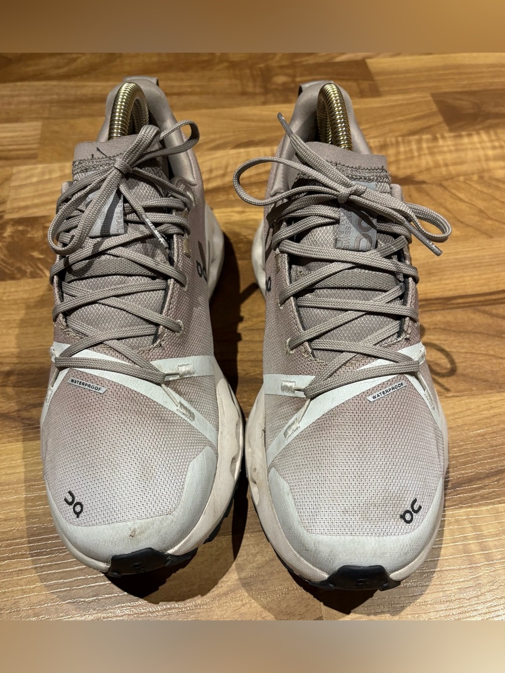 On Cloud Cloudsurfer Trail Waterproof Women’s Size 8 Used/Flawed Desert Wolf